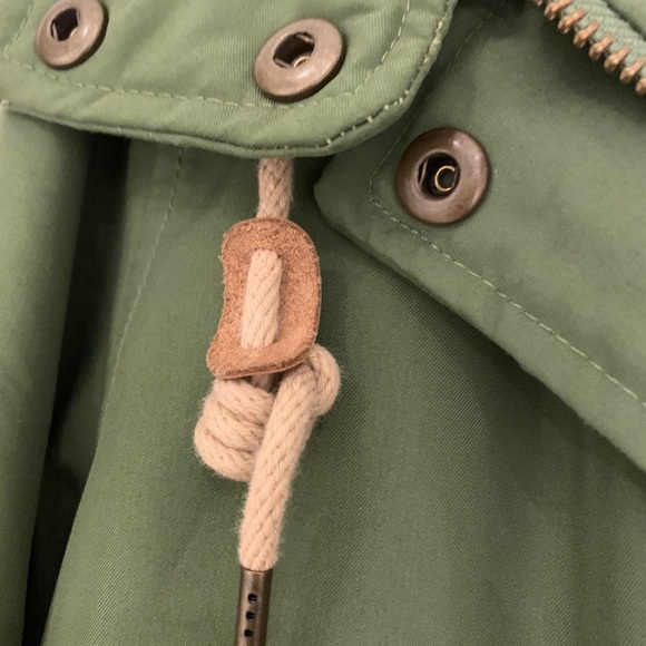 SOLD Levi’s Fishtail Parka XSmall - Picture 8 of 12